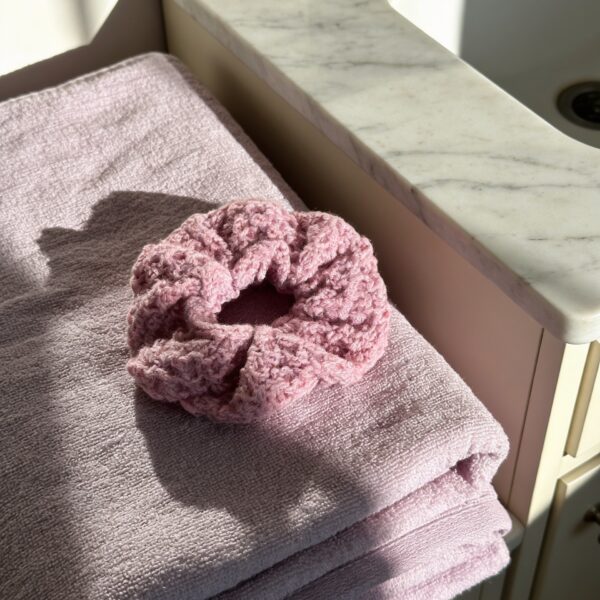 Made by Tania - Natural Fibre Scrunchie