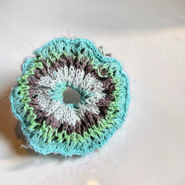 Made by Tania - Natural Fibre Scrunchie